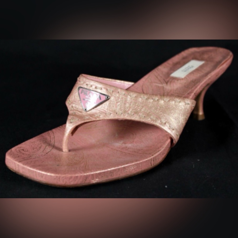 PRADA Pink & Gold Paisley Embossed
Leather Logo Vamp Thong Heels...
Size 37